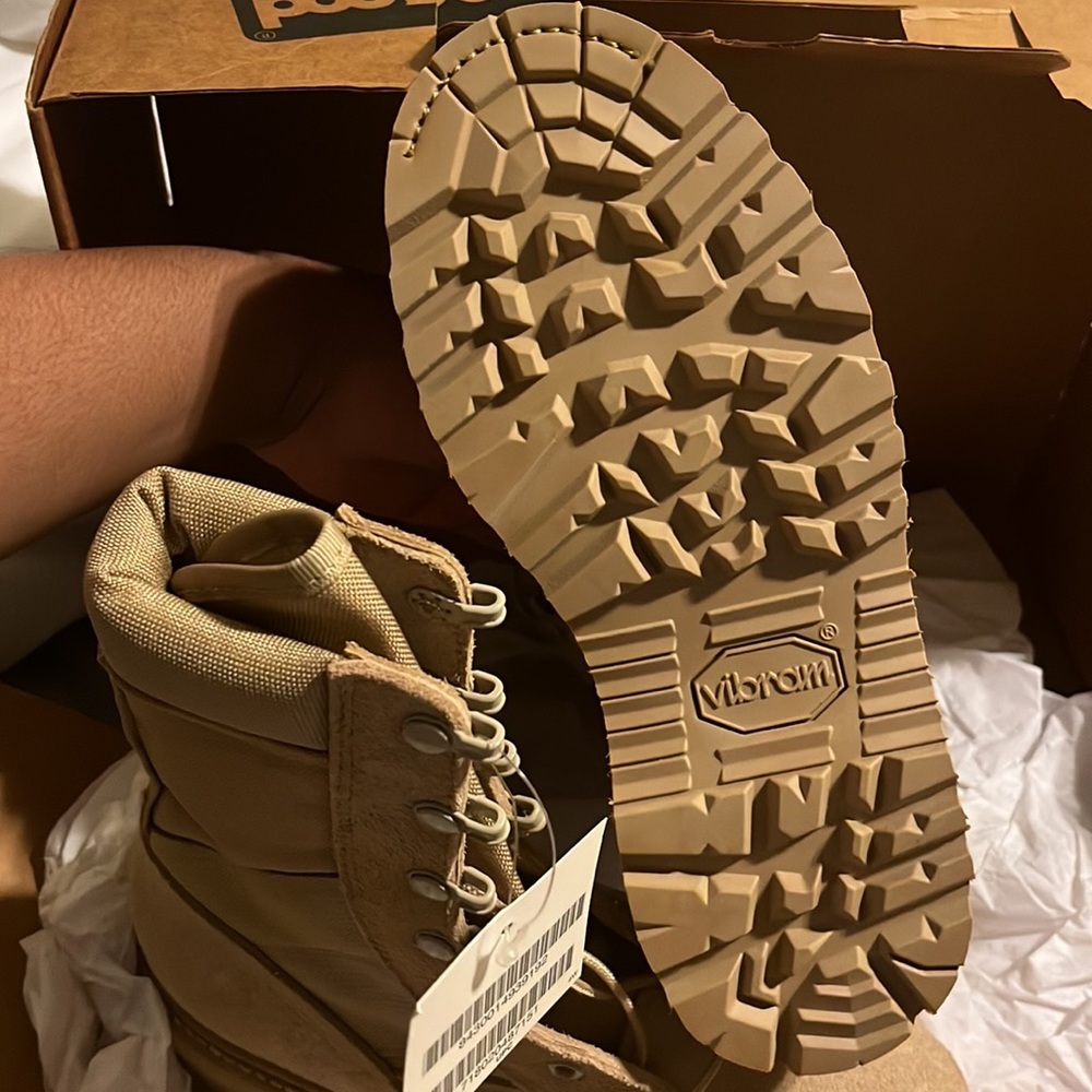 Army boots women size 4